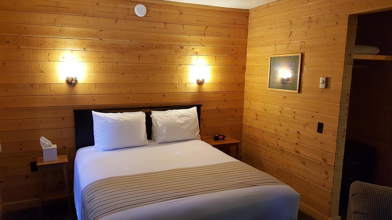 Emerald Forest Cabins Trinidad Eksteriør billede