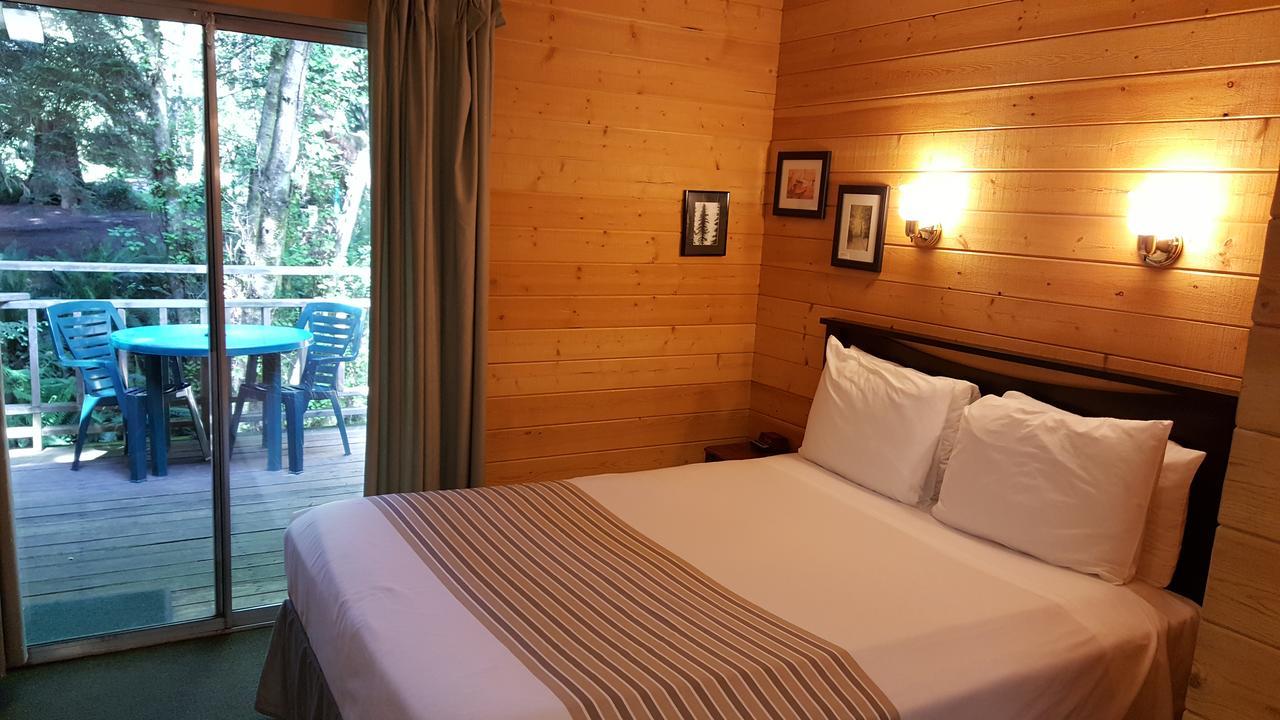Emerald Forest Cabins Trinidad Eksteriør billede