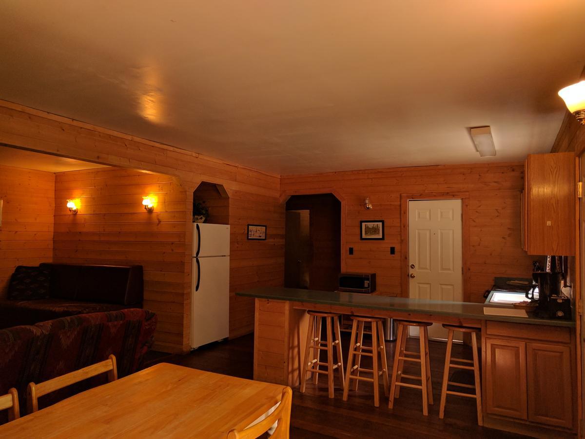 Emerald Forest Cabins Trinidad Eksteriør billede