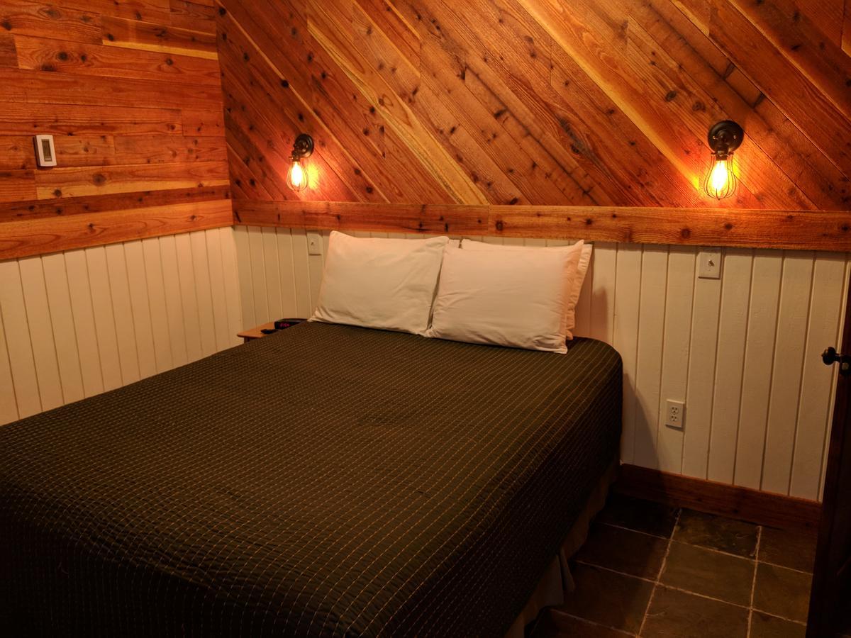 Emerald Forest Cabins Trinidad Eksteriør billede