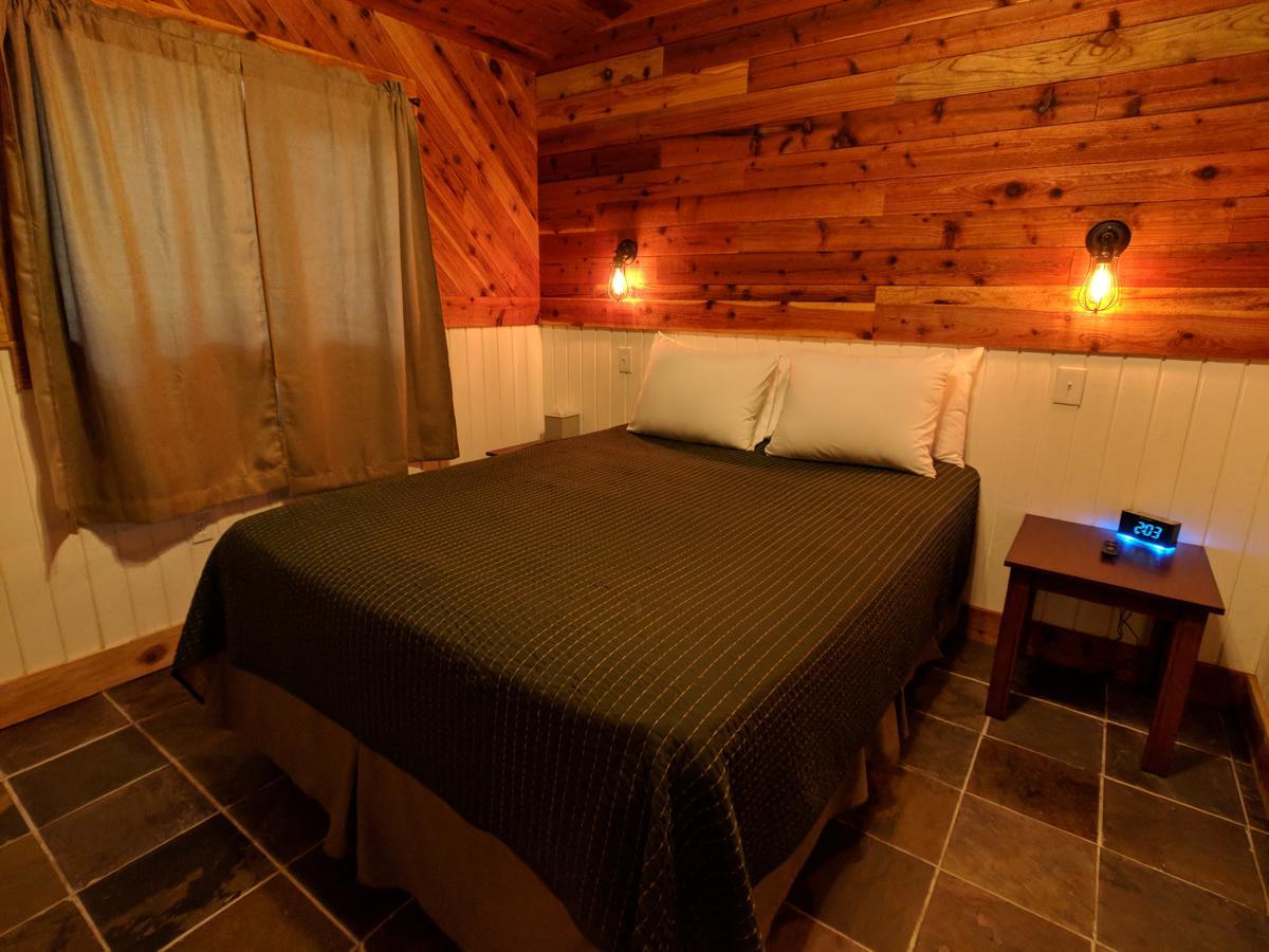 Emerald Forest Cabins Trinidad Eksteriør billede