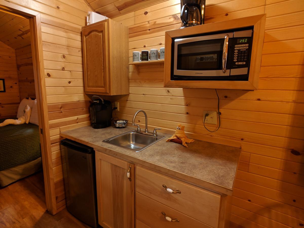 Emerald Forest Cabins Trinidad Eksteriør billede