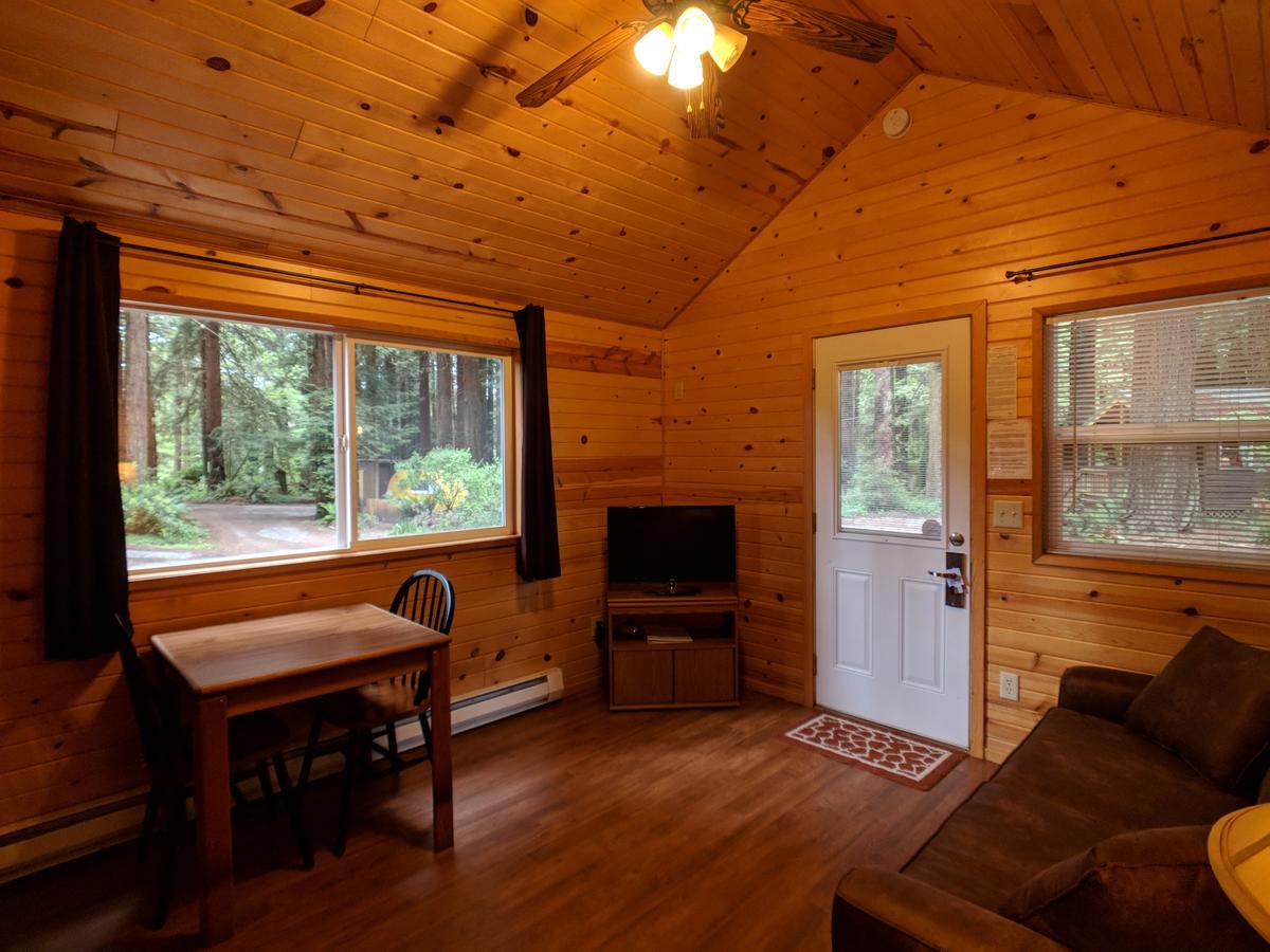 Emerald Forest Cabins Trinidad Eksteriør billede